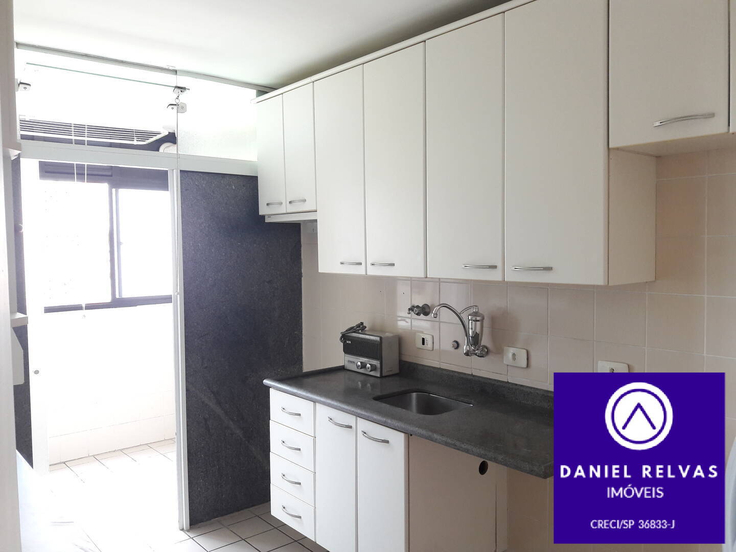 Apartamento à venda com 2 quartos, 77m² - Foto 5