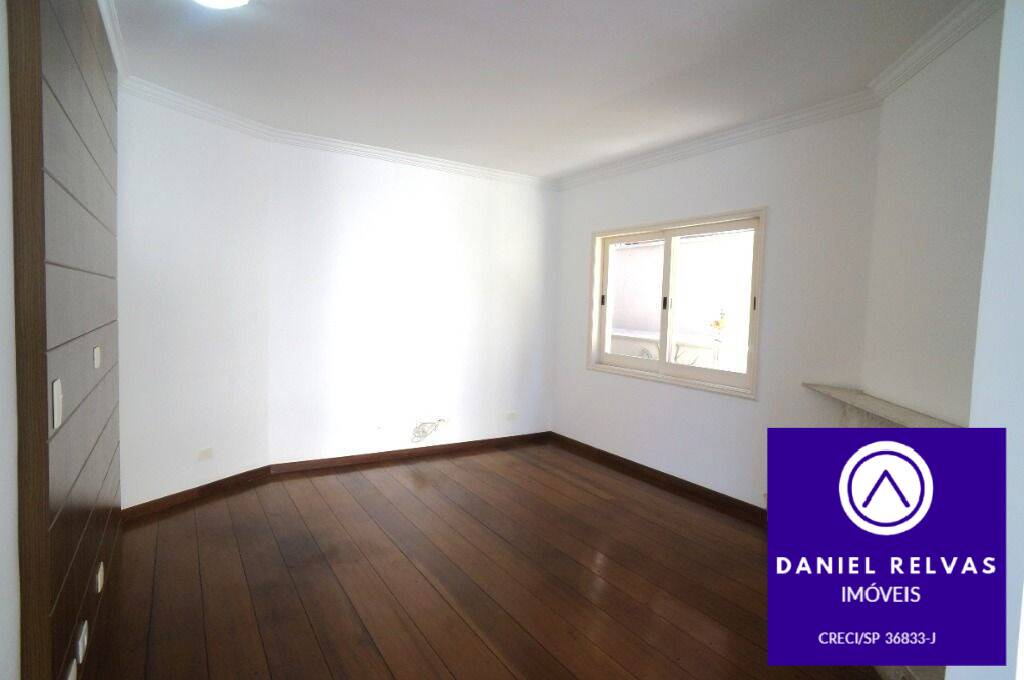 Casa à venda com 4 quartos, 380m² - Foto 7