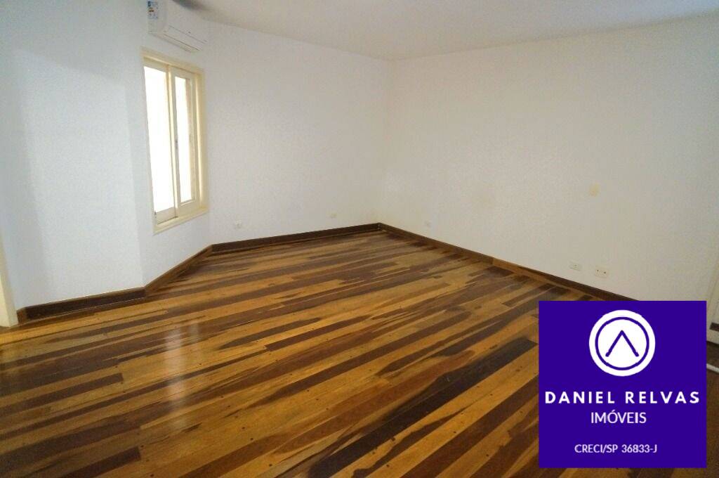 Casa à venda com 4 quartos, 380m² - Foto 15