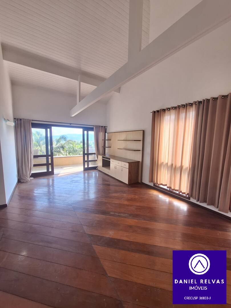 Casa para alugar com 4 quartos, 421m² - Foto 4