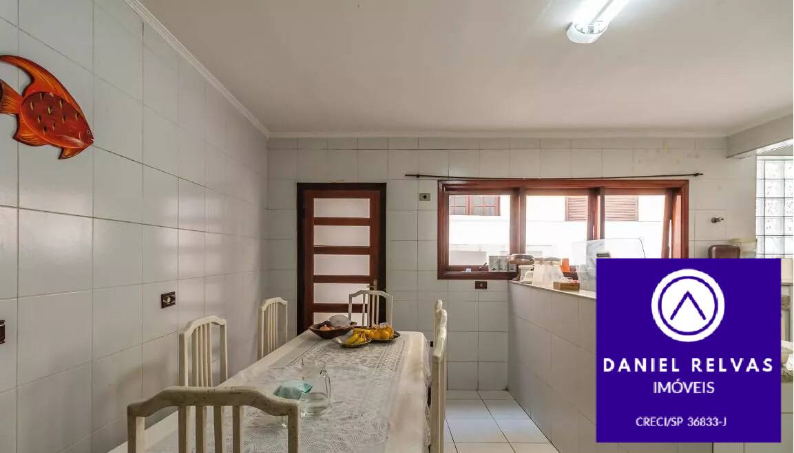 Casa para alugar com 4 quartos, 450m² - Foto 20