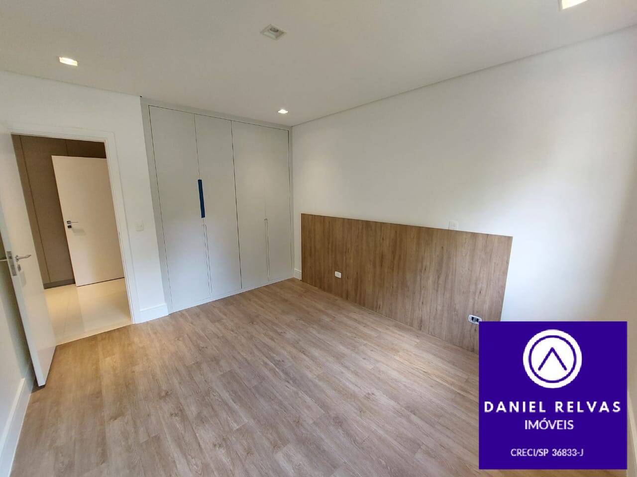 Casa à venda com 4 quartos, 382m² - Foto 6